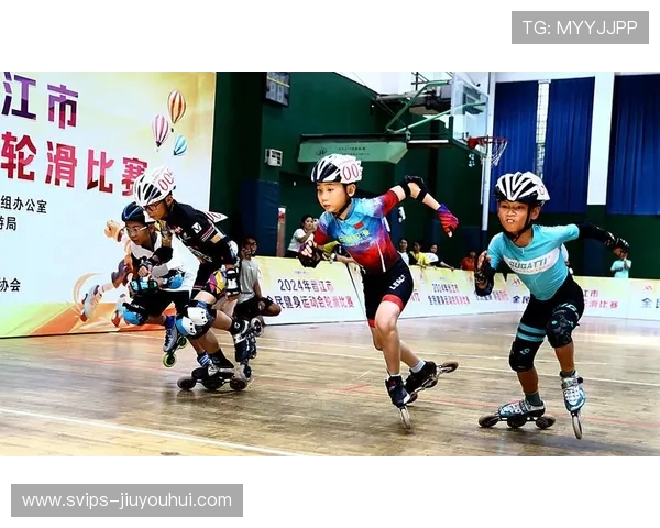 乔丹罗猎鹰男孩足球鞋全面提升少年绿茵奔跑速度与控球激情魅力风